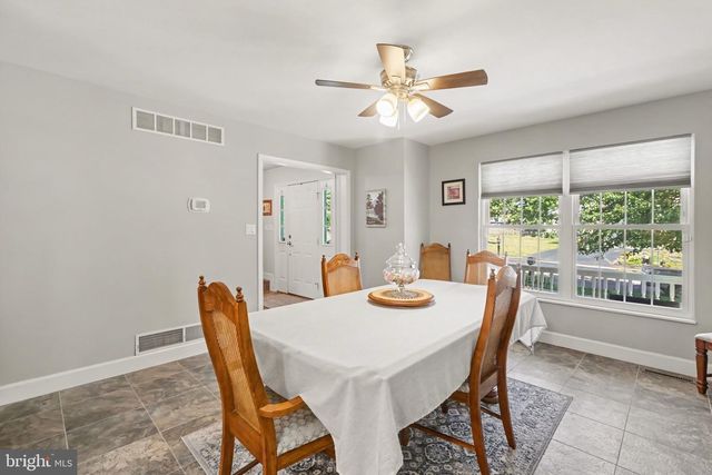 6311 VALLEYBROOK DR, Mechanicsburg, PA 17050