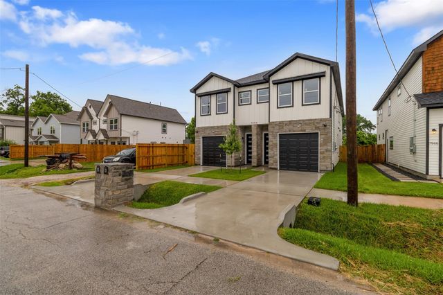 7950 Henson Street A-B, Houston, TX 77028