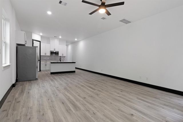 7950 Henson Street A-B, Houston, TX 77028