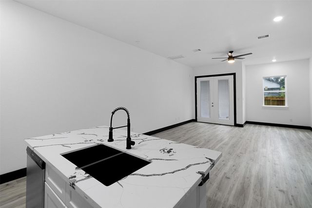7950 Henson Street A-B, Houston, TX 77028