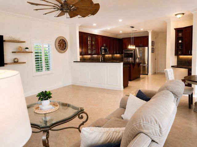 9421 Bristol Ridge, West Palm Beach, FL 33411