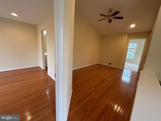 43559 MINK MEADOWS ST, Chantilly, VA 20152