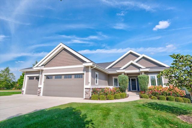 2429 Genevieve Way, Waunakee, WI 53597