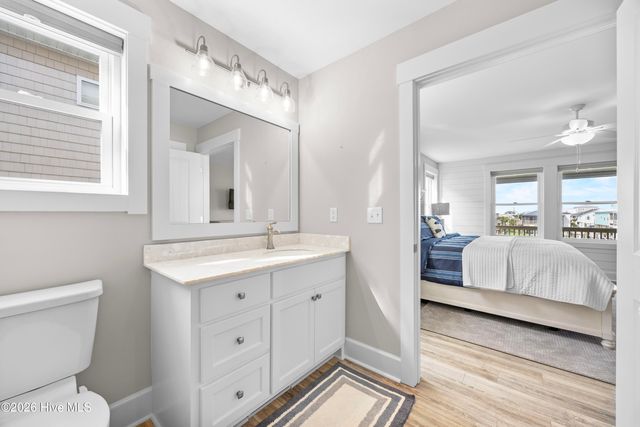 9091 W 9th Street, Surf City, NC 28445