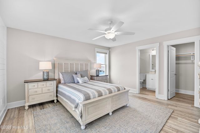 9091 W 9th Street, Surf City, NC 28445