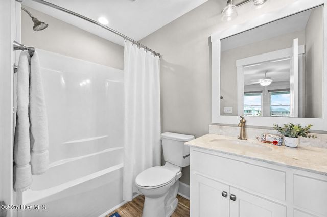 9091 W 9th Street, Surf City, NC 28445