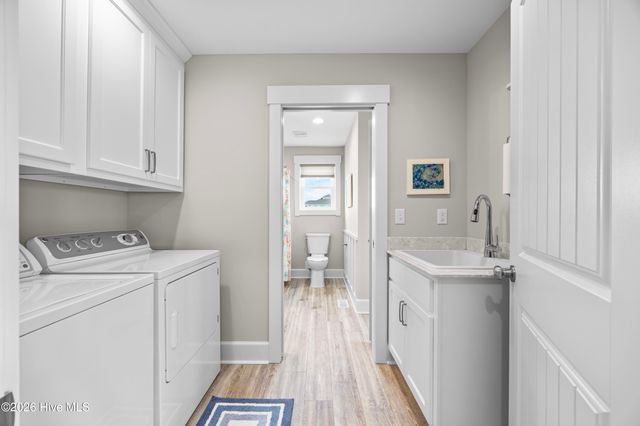 9091 W 9th Street, Surf City, NC 28445
