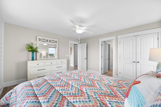 9091 W 9th Street, Surf City, NC 28445