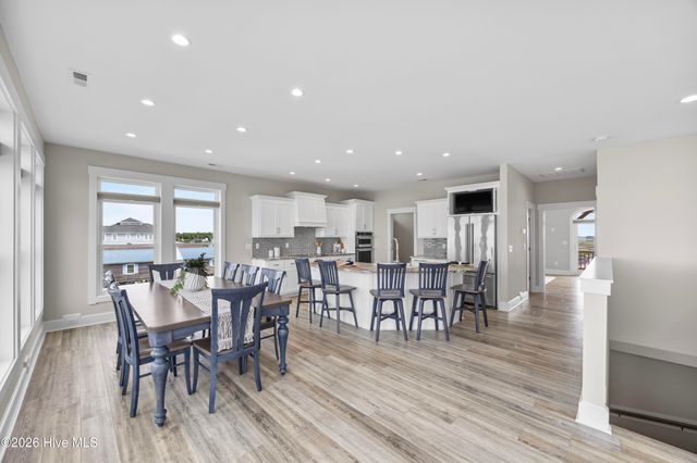 9091 W 9th Street, Surf City, NC 28445