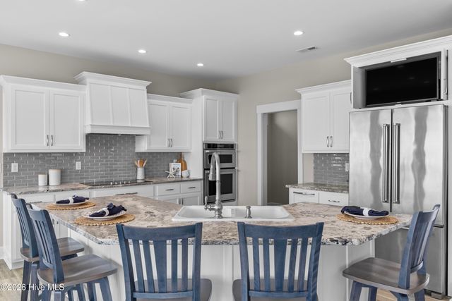 9091 W 9th Street, Surf City, NC 28445