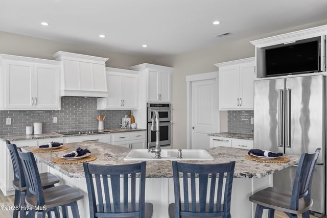 9091 W 9th Street, Surf City, NC 28445