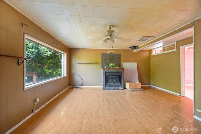 909 Fir Street NE, Olympia, WA 98506