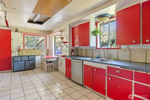909 Fir Street NE, Olympia, WA 98506