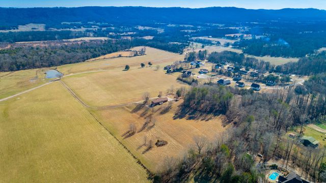 10245 Snow Hill Road, Ooltewah, TN 37363