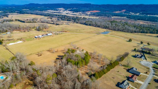 10245 Snow Hill Road, Ooltewah, TN 37363