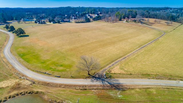 10245 Snow Hill Road, Ooltewah, TN 37363