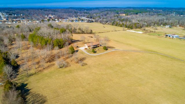 10245 Snow Hill Road, Ooltewah, TN 37363