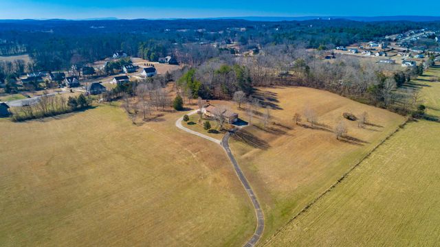 10245 Snow Hill Road, Ooltewah, TN 37363