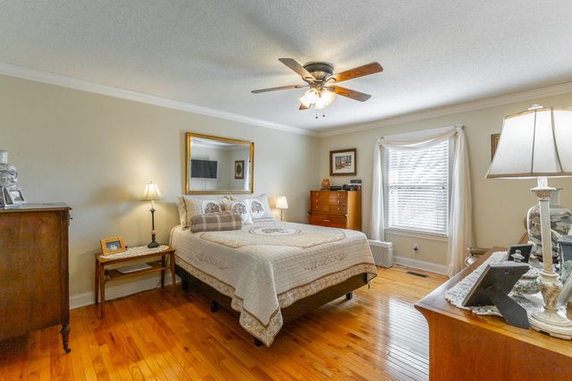 10245 Snow Hill Road, Ooltewah, TN 37363