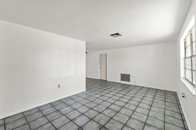 1050 SAXON LANE, Holiday, FL 34691