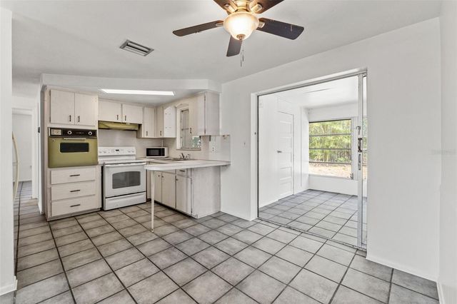 1050 SAXON LANE, Holiday, FL 34691