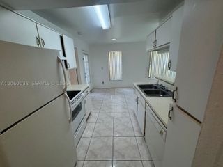8793 NW 39th St 7 blgd, Sunrise, FL 33351