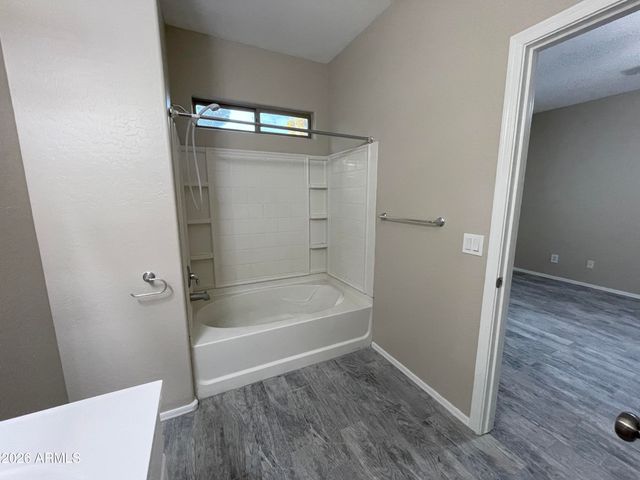 1999 S SWAN Drive, Gilbert, AZ 85295