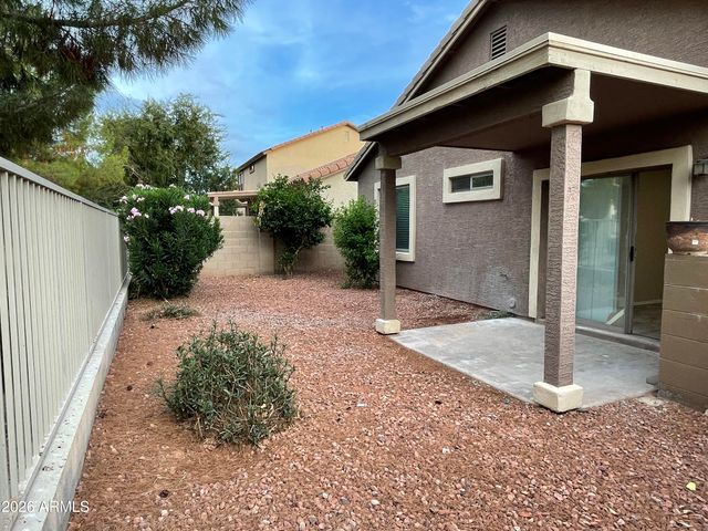 1999 S SWAN Drive, Gilbert, AZ 85295