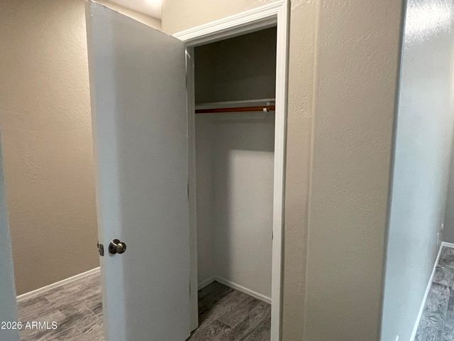 1999 S SWAN Drive, Gilbert, AZ 85295