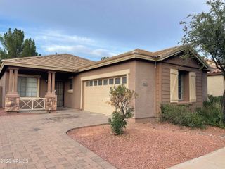 1999 S SWAN Drive, Gilbert, AZ 85295