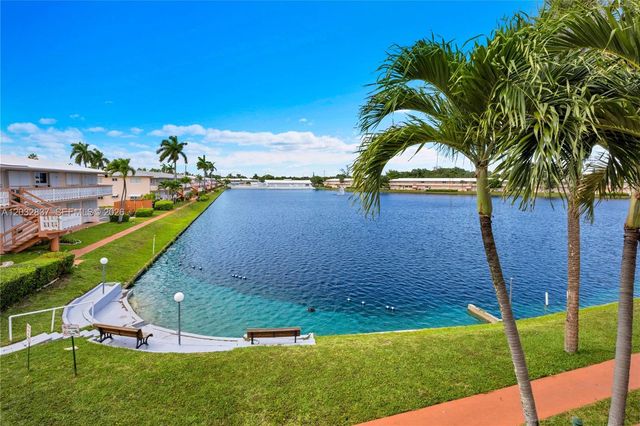 1050 SW 11th Street 20, Hallandale Beach, FL 33009