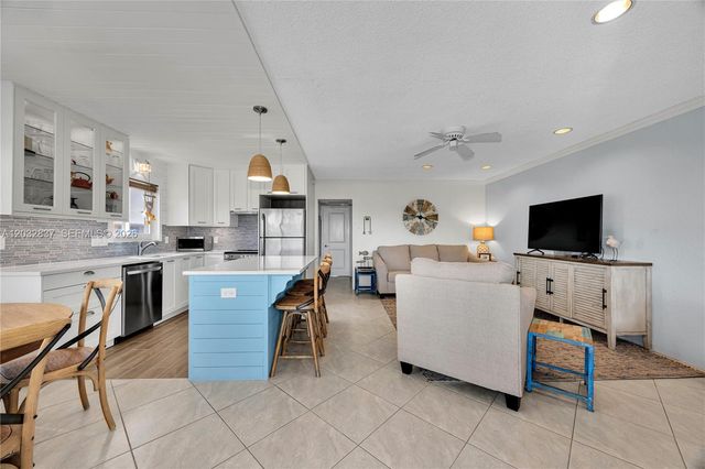 1050 SW 11th Street 20, Hallandale Beach, FL 33009