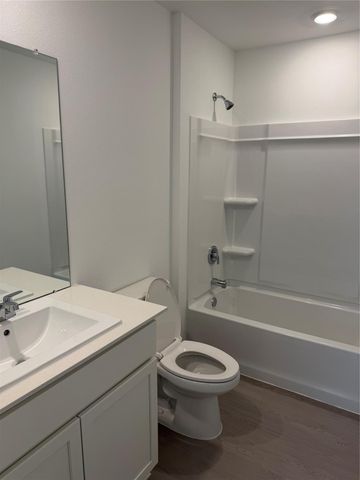 486 Southern Magnolia Way, Magnolia, TX 77354