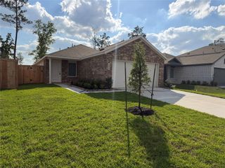 486 Southern Magnolia Way, Magnolia, TX 77354