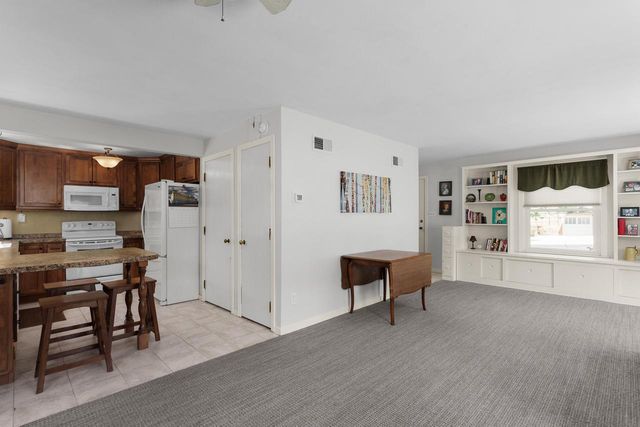 1315 Sunset AVENUE, Watertown, WI 53094