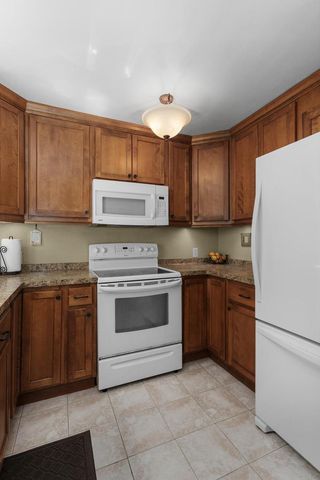1315 Sunset AVENUE, Watertown, WI 53094