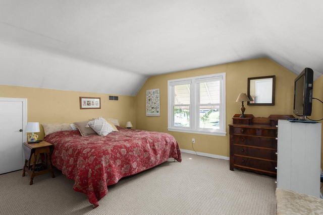 1315 Sunset AVENUE, Watertown, WI 53094