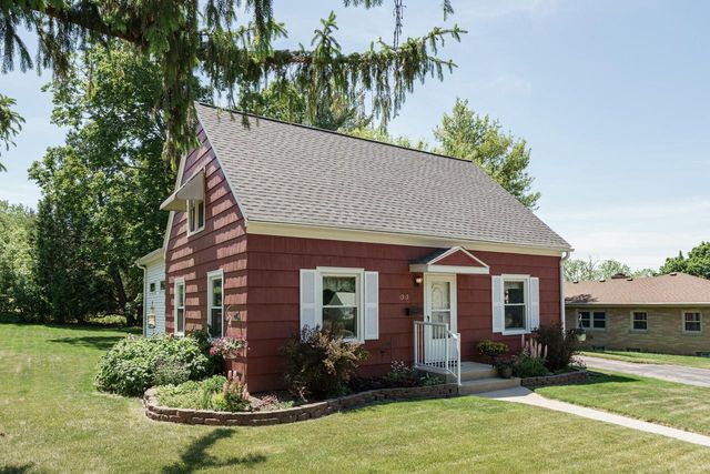 1315 Sunset AVENUE, Watertown, WI 53094