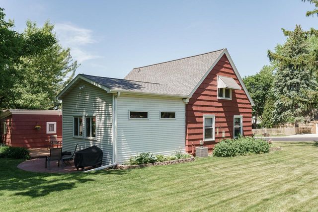 1315 Sunset AVENUE, Watertown, WI 53094