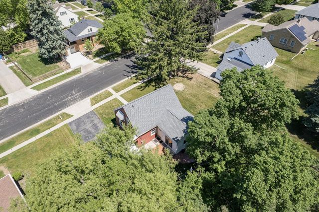 1315 Sunset AVENUE, Watertown, WI 53094