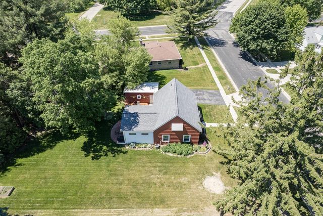 1315 Sunset AVENUE, Watertown, WI 53094