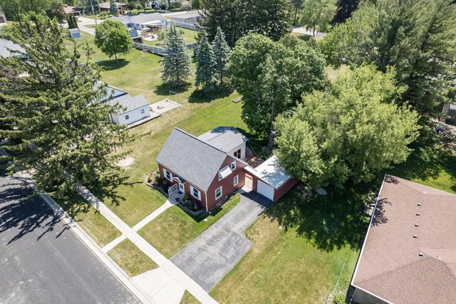 1315 Sunset AVENUE, Watertown, WI 53094