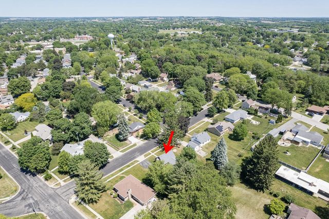 1315 Sunset AVENUE, Watertown, WI 53094
