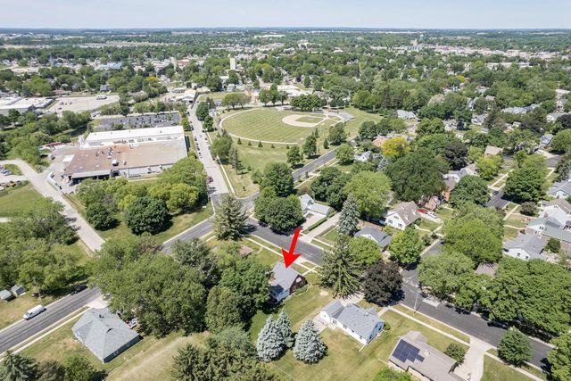 1315 Sunset AVENUE, Watertown, WI 53094