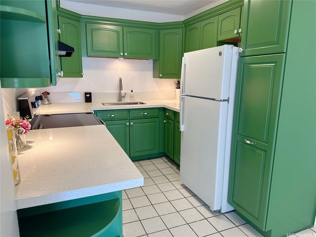 303 Liliuokalani Avenue 904, Honolulu, HI 96815