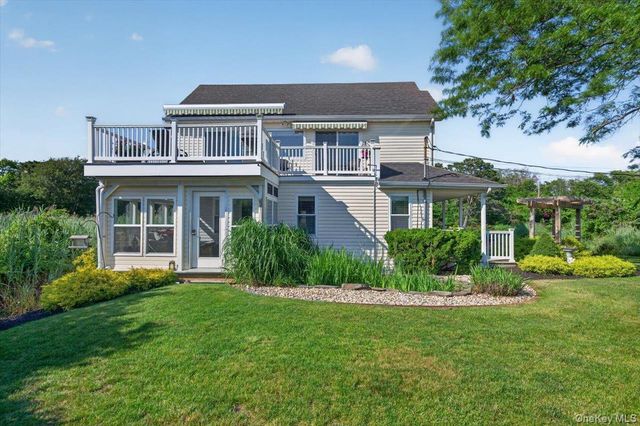266 Clinton Avenue, East Patchogue, NY 11772