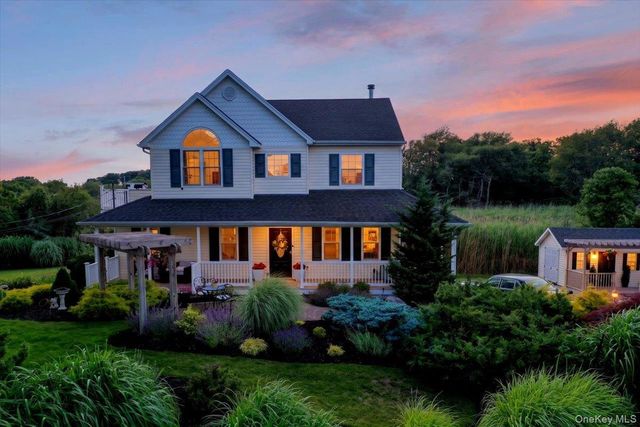 266 Clinton Avenue, East Patchogue, NY 11772
