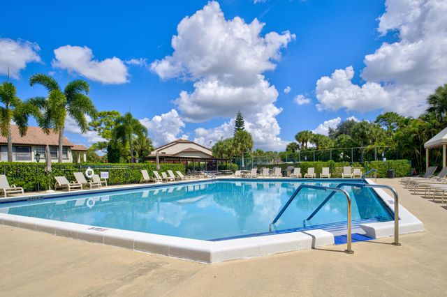 3233 Perimeter Drive 2511, Greenacres, FL 33467