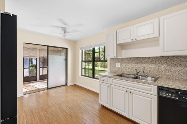 3233 Perimeter Drive 2511, Greenacres, FL 33467