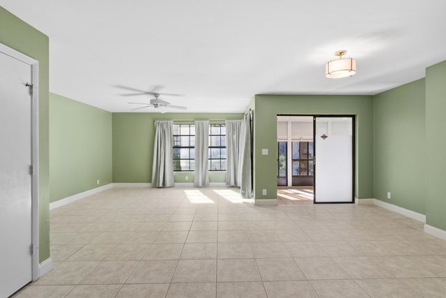 3233 Perimeter Drive 2511, Greenacres, FL 33467